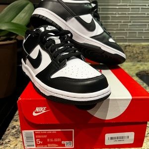 Nike Dunk Panda (Low) (2021) (GS) (W)